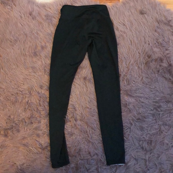 Athleta reversible leggings - Picture 3 of 4